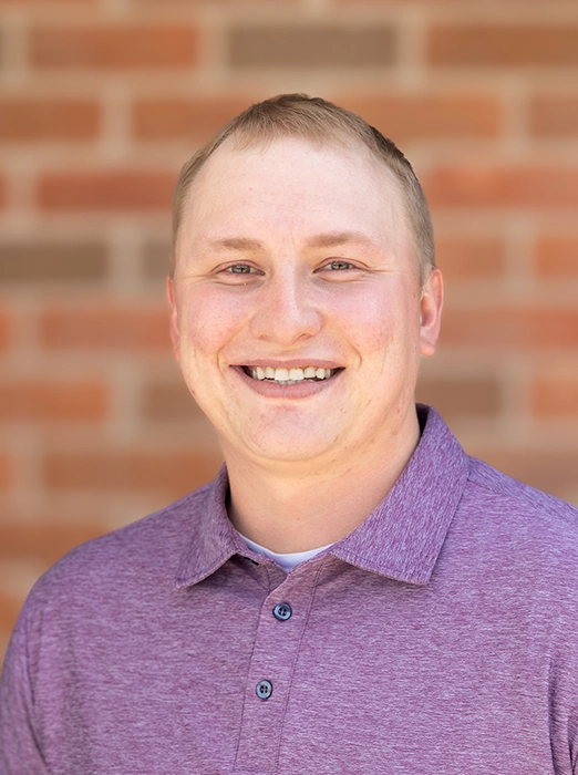 Alex Knapke Headshot